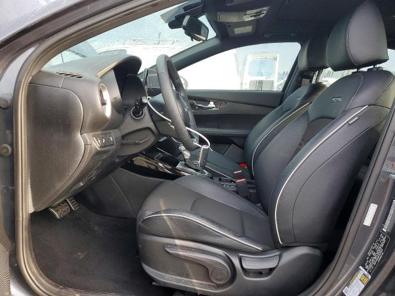 2023 KIA FORTE EX 7