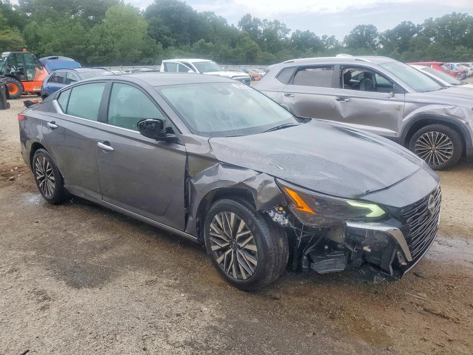 2025 NISSAN ALTIMA SV 4