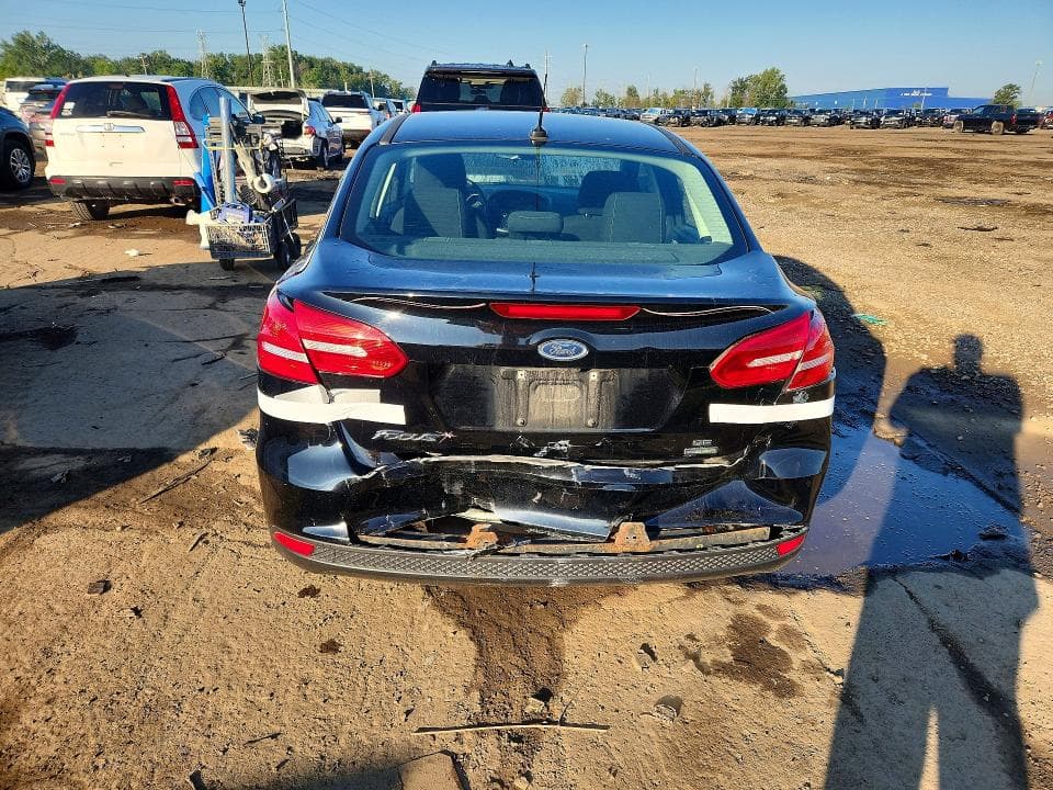2017 FORD FOCUS SE 6