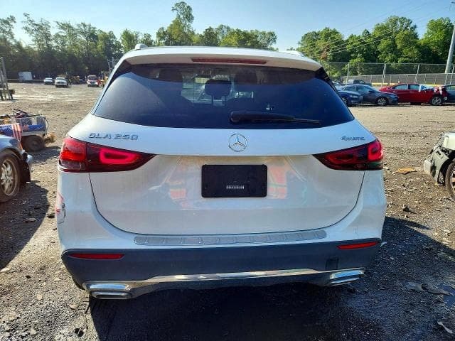 2021 MERCEDES-BENZ GLA 250 4MATIC 6