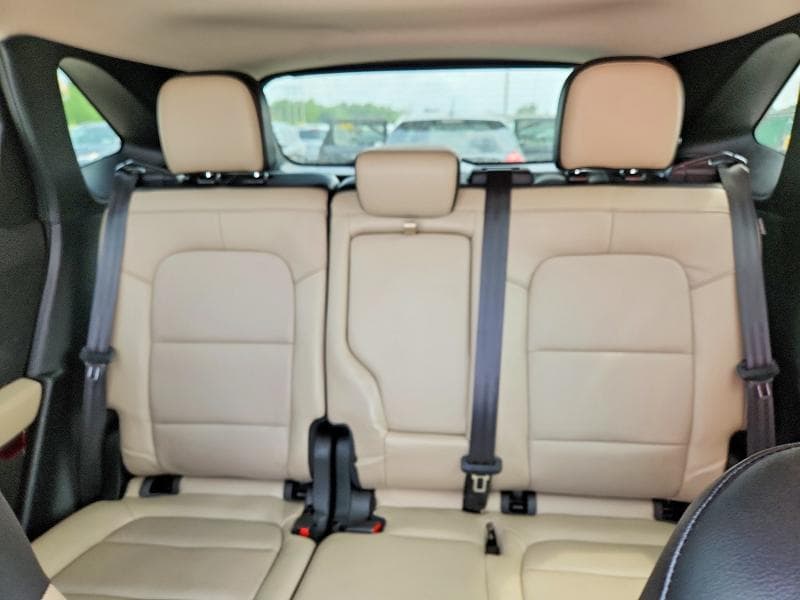 2020 FORD ESCAPE TITANIUM 10
