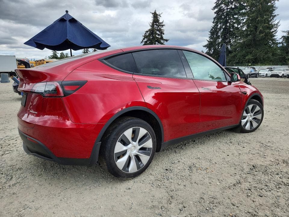 2024 TESLA MODEL Y 3