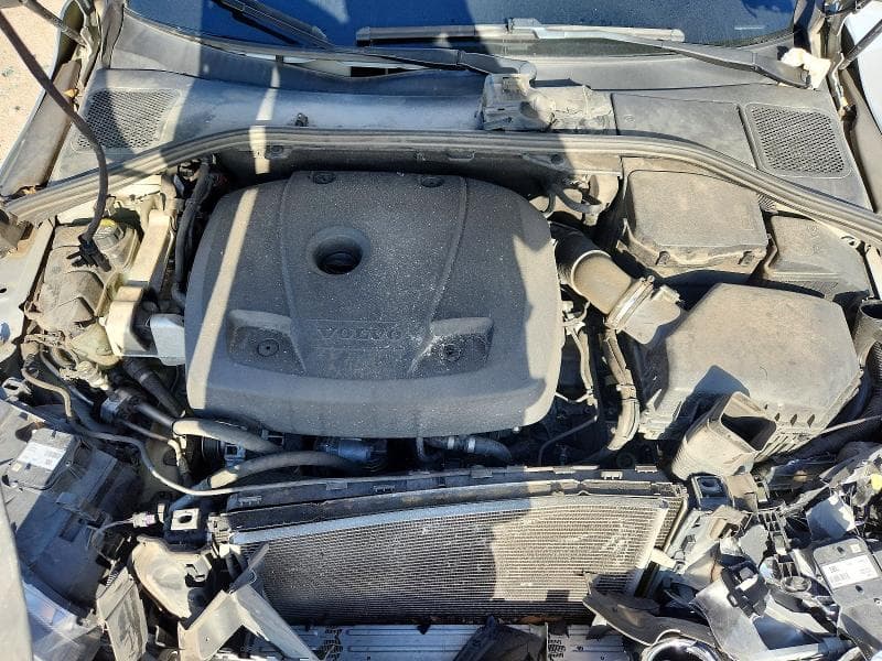 2017 VOLVO S60 11