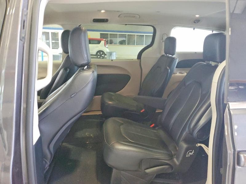 2021 CHRYSLER PACIFICA TOURING L 11