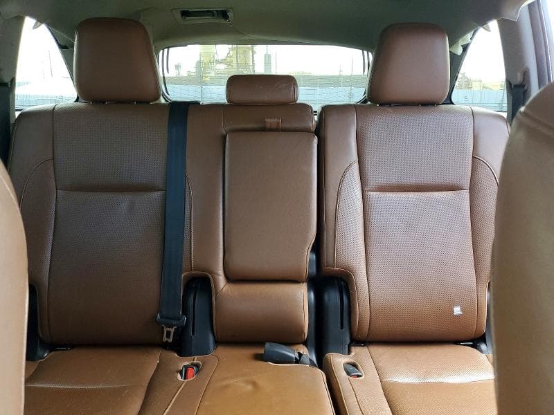 2017 TOYOTA HIGHLANDER LIMITED 10