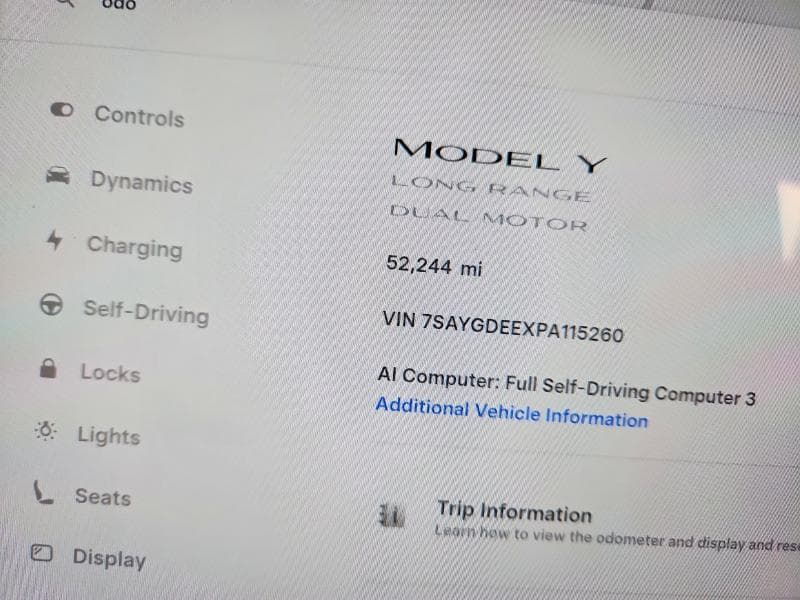 2023 TESLA MODEL Y 9