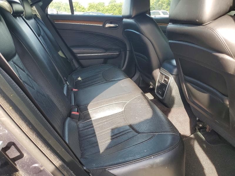 2017 CHRYSLER 300C PLATINUM 10