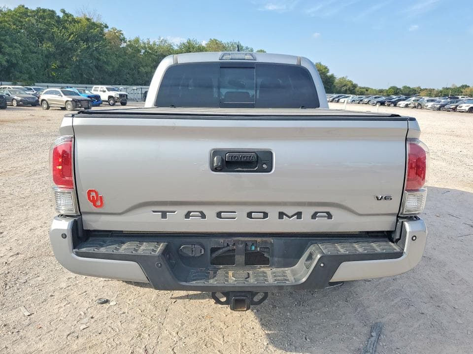 2017 TOYOTA TACOMA LIMITED 6