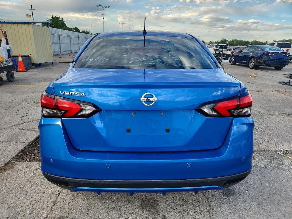 2020 NISSAN VERSA S 6
