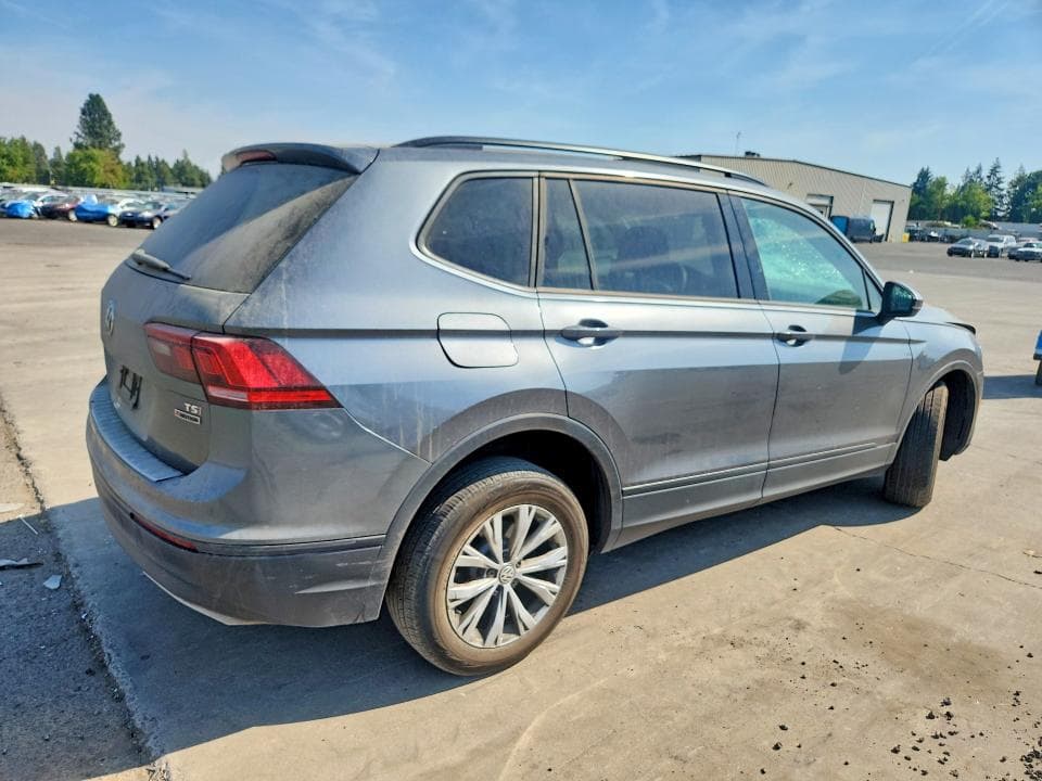 2018 VOLKSWAGEN TIGUAN S 3