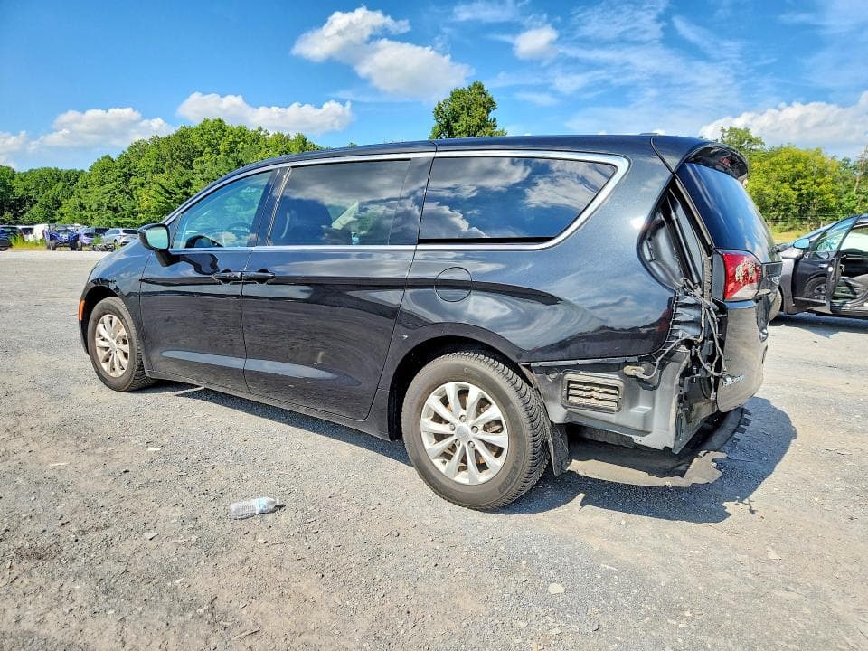 2017 CHRYSLER PACIFICA TOURING 2