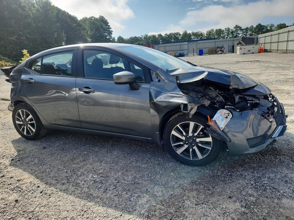 2024 NISSAN VERSA SV 4