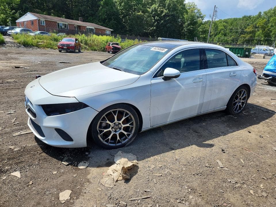 2019 MERCEDES-BENZ A 220 4MATIC