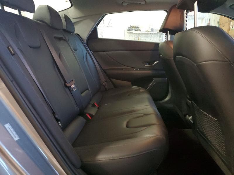 2025 HYUNDAI ELANTRA LIMITED 10