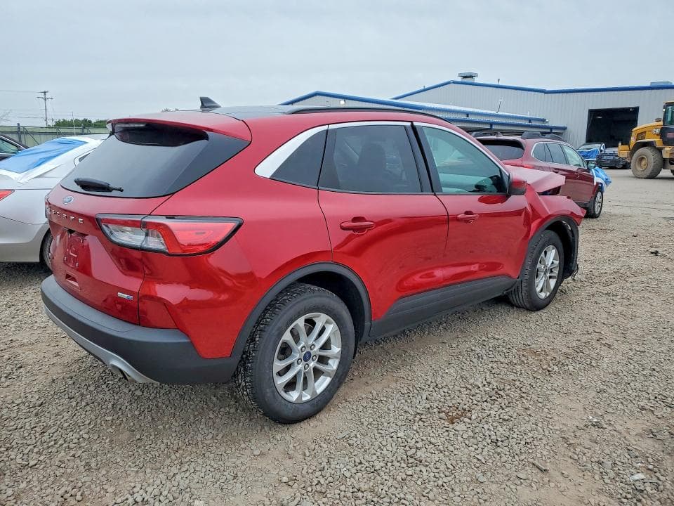 2020 FORD ESCAPE SE 3