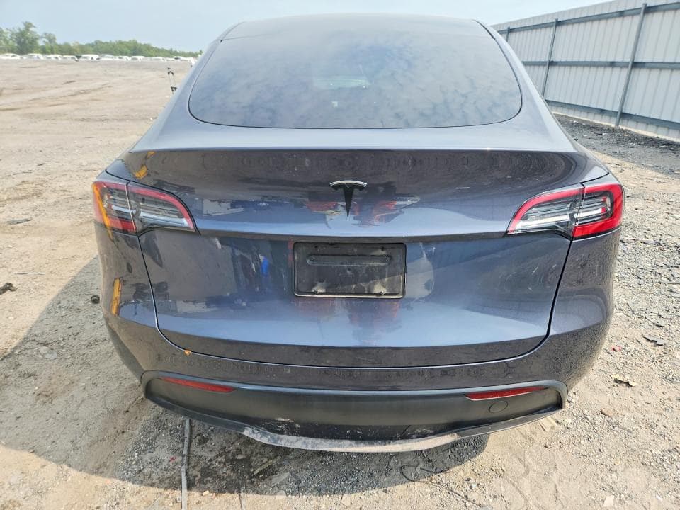 2023 TESLA MODEL Y 6