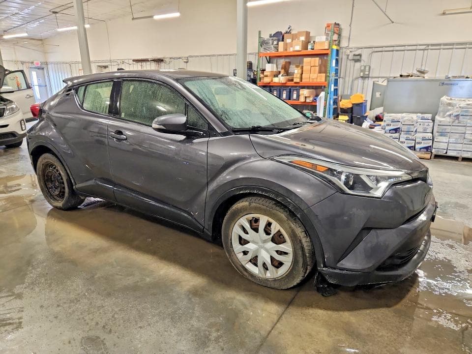 2019 TOYOTA C-HR LE 4