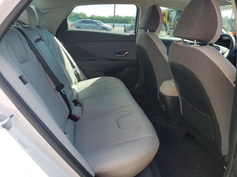 2025 HYUNDAI ELANTRA LIMITED 10