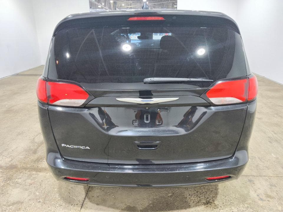 2017 CHRYSLER PACIFICA TOURING 6