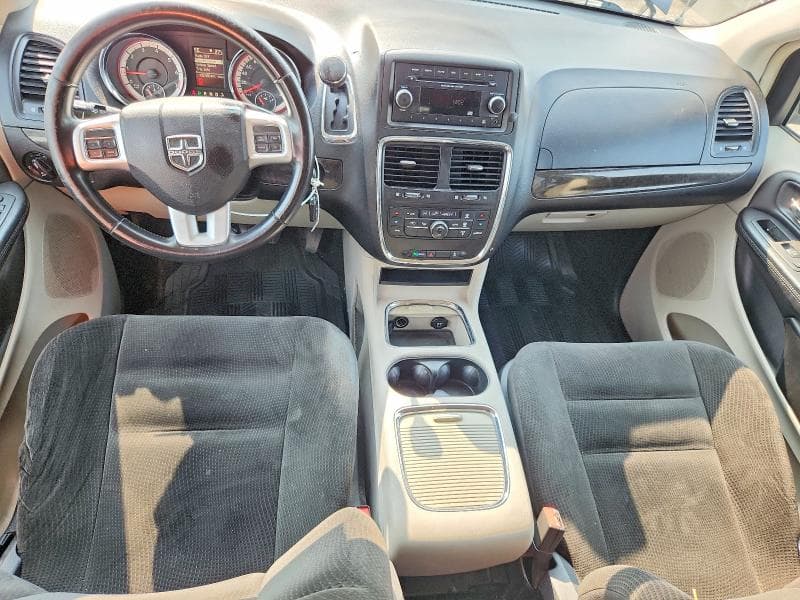 2017 DODGE GRAND CARAVAN CREW 8