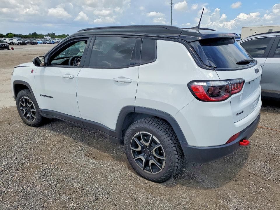 2025 JEEP COMPASS TRAILHAWK 2