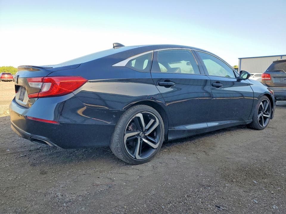 2018 HONDA ACCORD SPORT 3