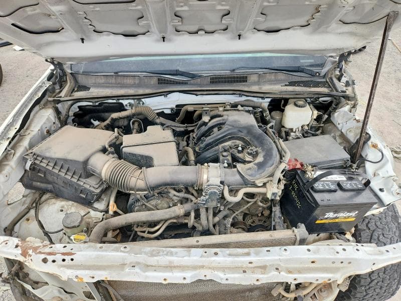 2018 TOYOTA TACOMA SR V6 11