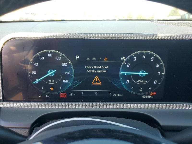 2024 KIA SELTOS EX 9