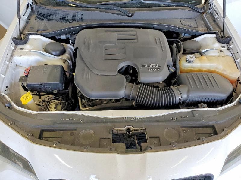 2018 CHRYSLER 300 S 11