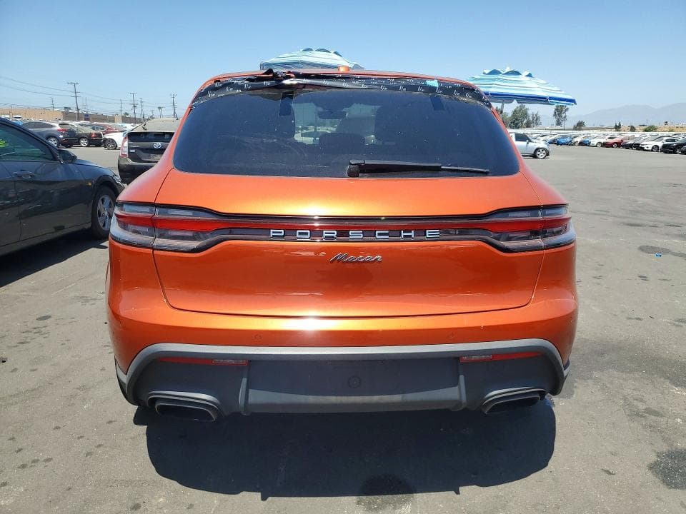2023 PORSCHE MACAN BASE 6