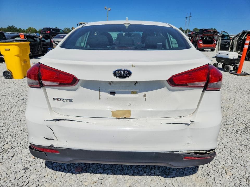 2017 KIA FORTE LX 6