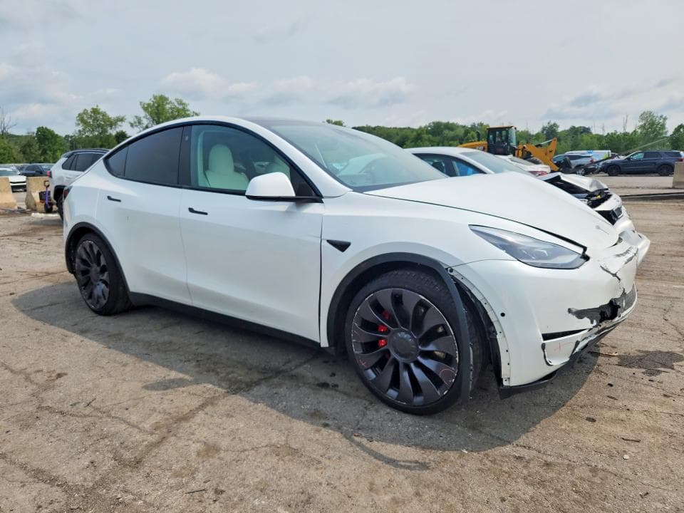 2021 TESLA MODEL Y 4