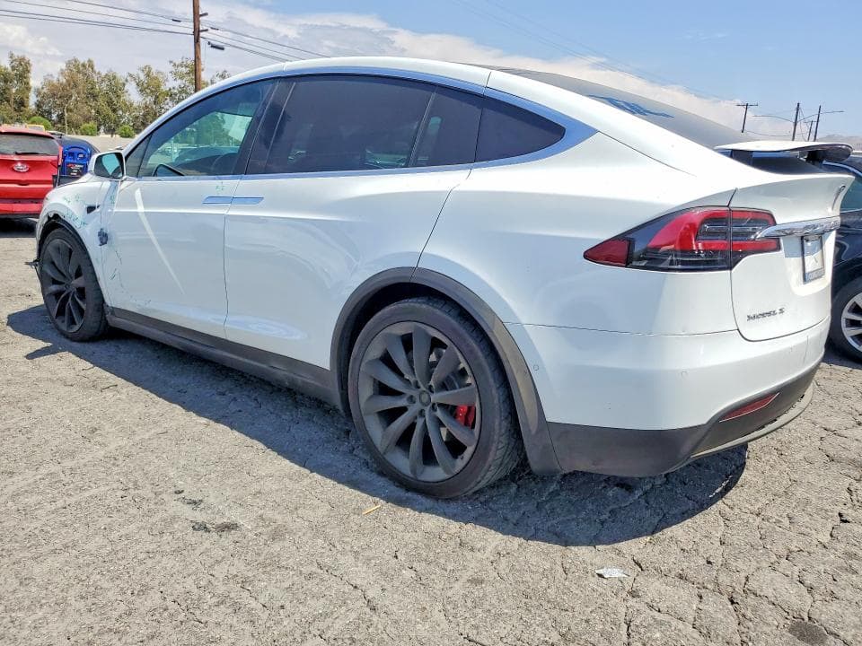 2018 TESLA MODEL X 2