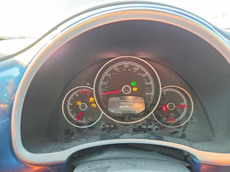 2019 VOLKSWAGEN BEETLE S 9
