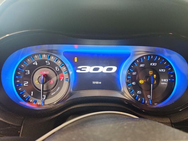 2018 CHRYSLER 300 S 9
