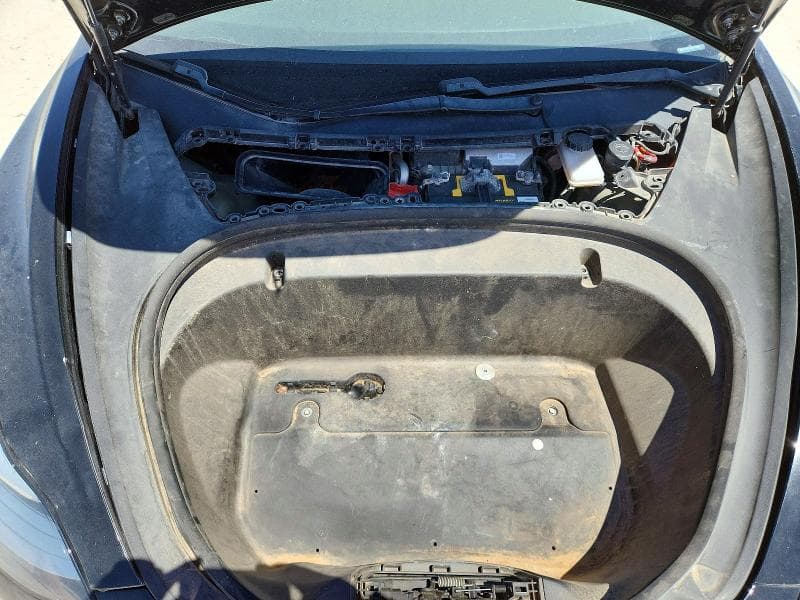 2018 TESLA MODEL 3 11