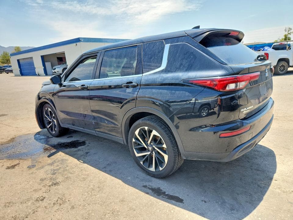 2022 MITSUBISHI OUTLANDER ES 2