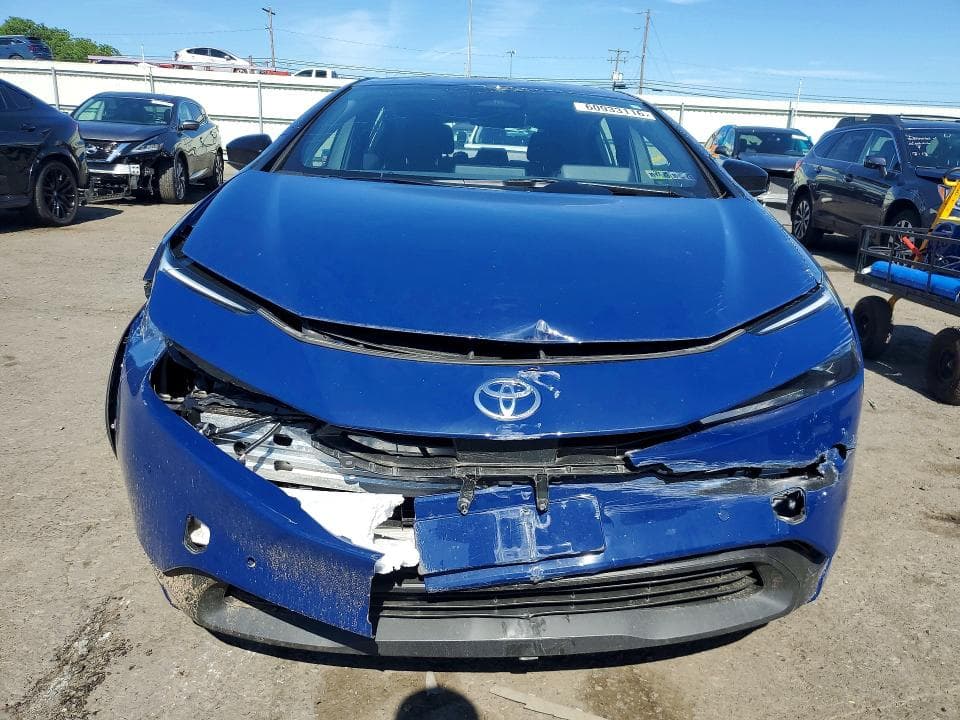 2025 TOYOTA PRIUS LE 5