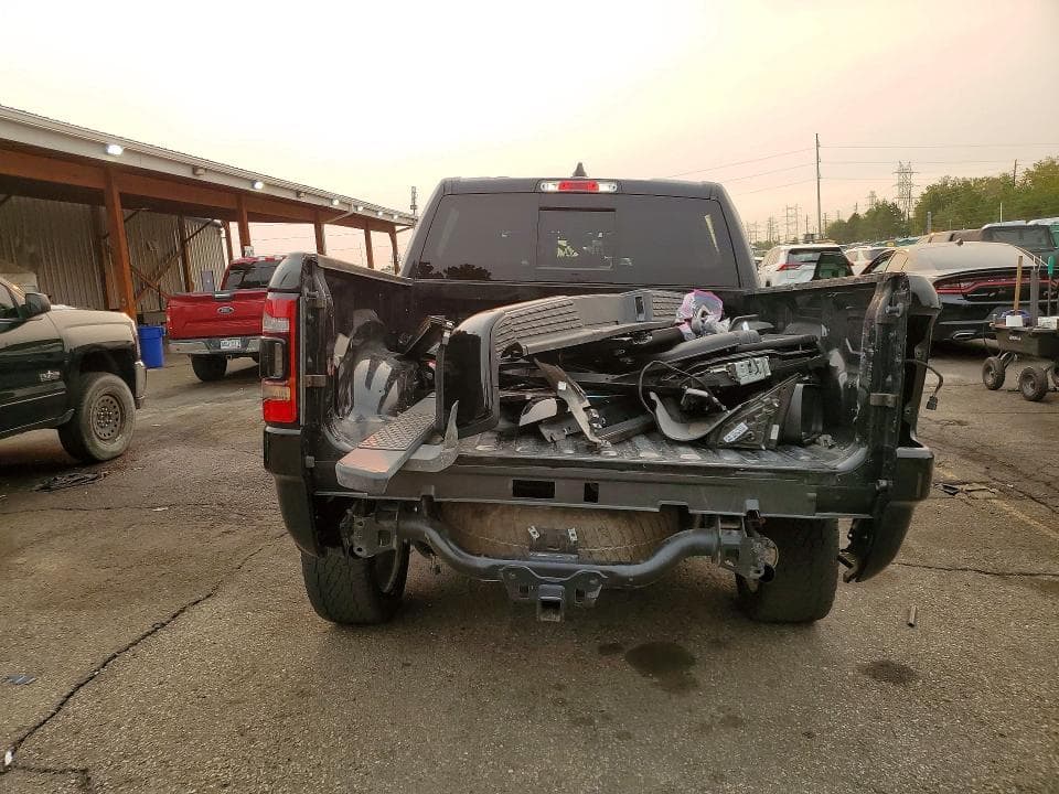 2019 RAM 1500 LARAMIE 6