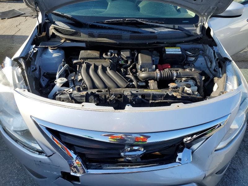 2018 NISSAN VERSA SV 11