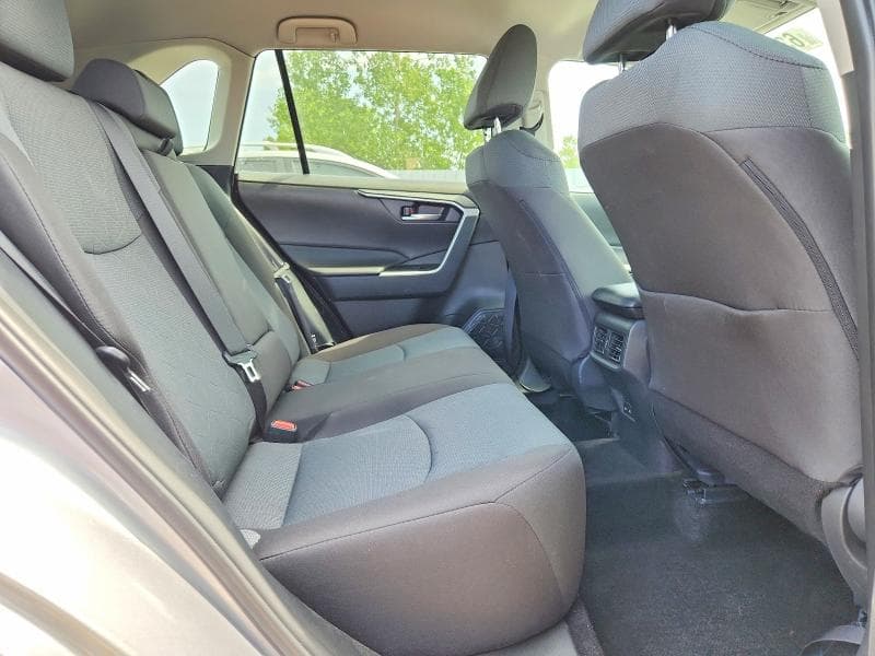 2024 TOYOTA RAV4 XLE 11