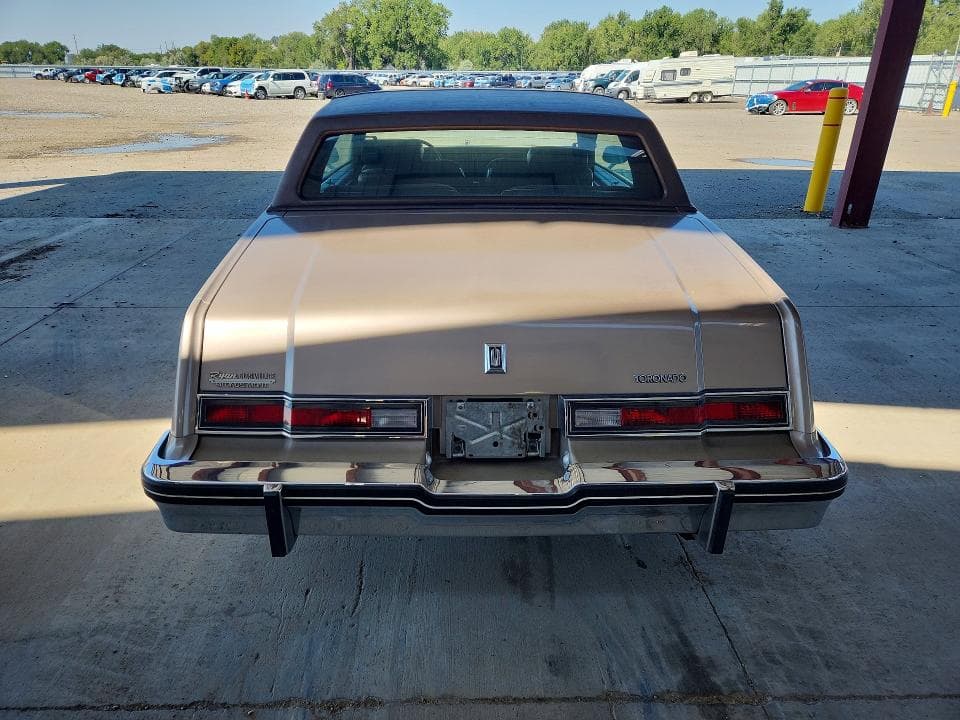 1984 OLDSMOBILE TORONADO BROUGHAM 6