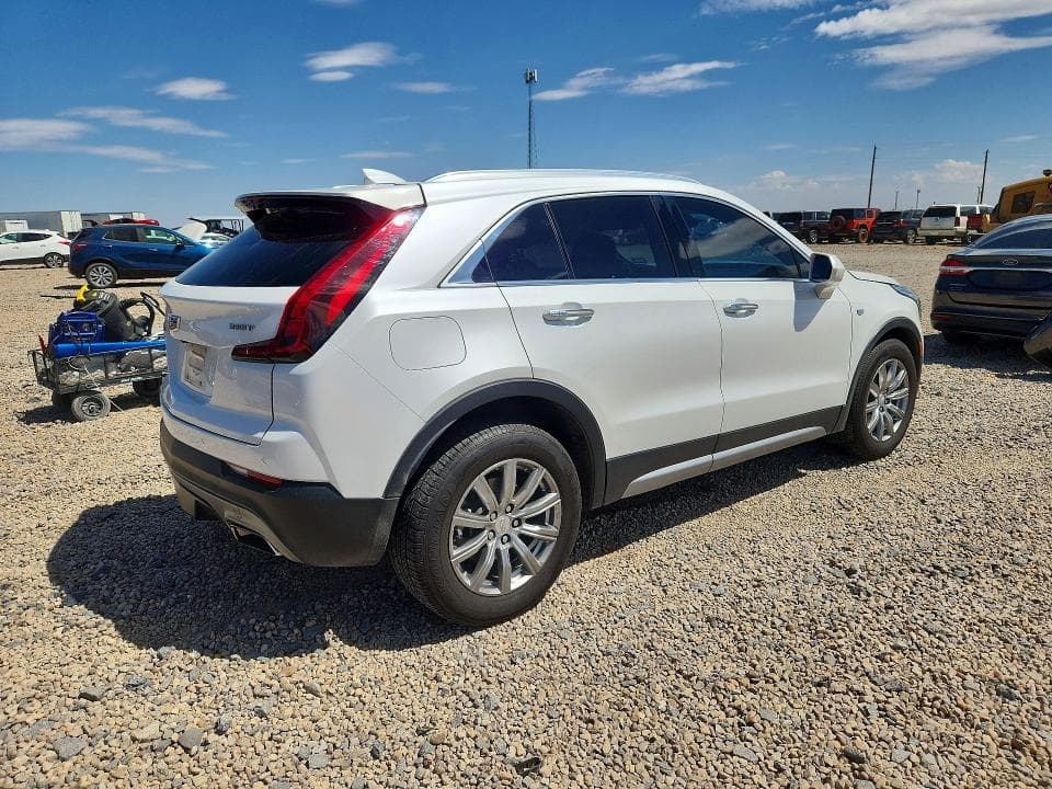 2020 CADILLAC XT4 PREMIUM LUXURY 3
