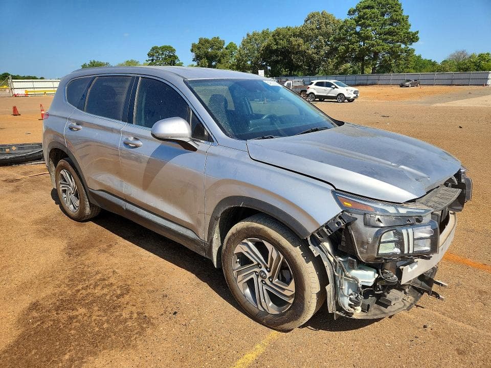 2021 HYUNDAI SANTA FE SE 4