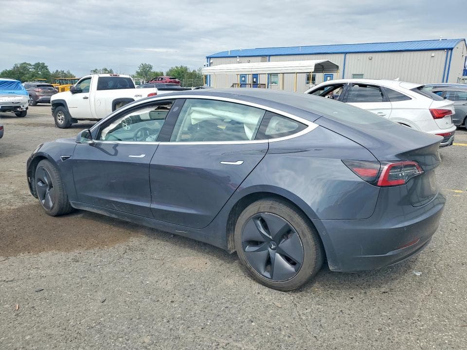 2018 TESLA MODEL 3 2