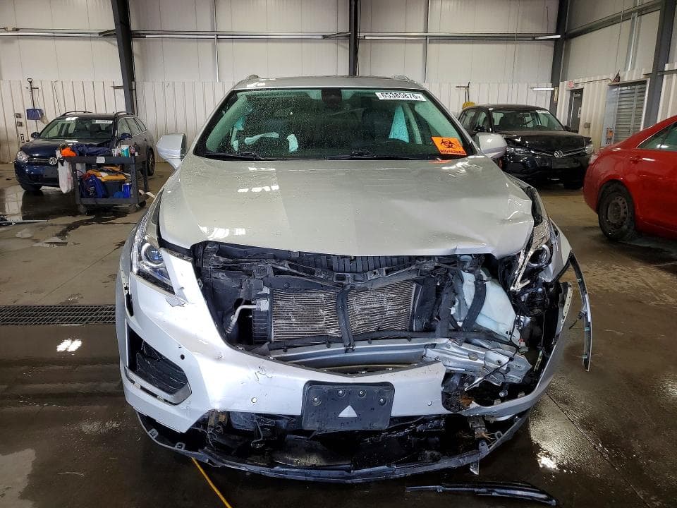 2017 CADILLAC XT5 LUXURY 5
