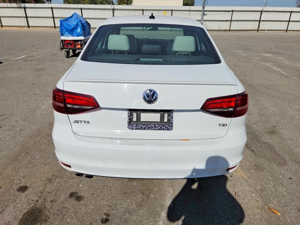 2017 VOLKSWAGEN JETTA SPORT 6