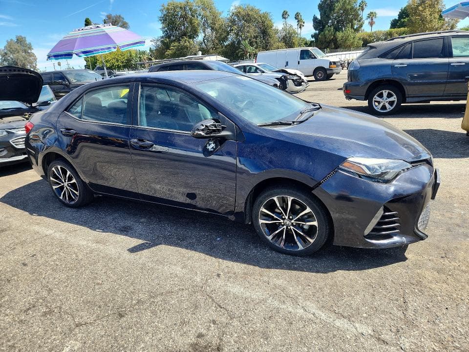 2019 TOYOTA COROLLA SE 4