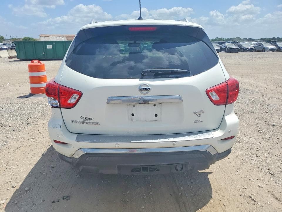 2017 NISSAN PATHFINDER SL 6