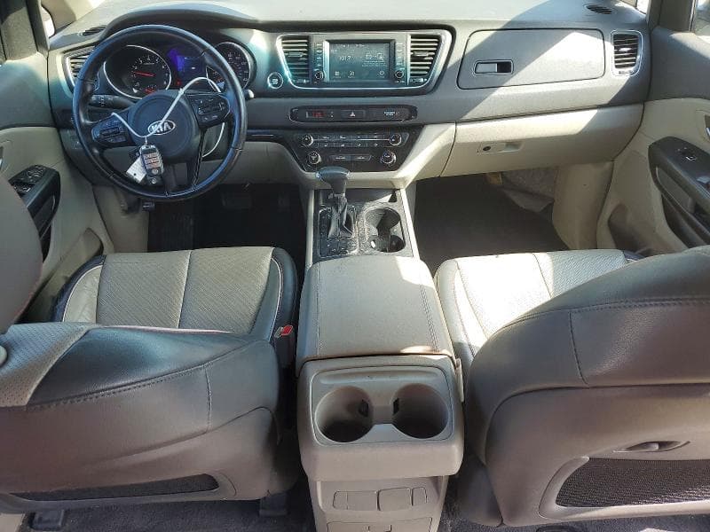 2018 KIA SEDONA LX 8